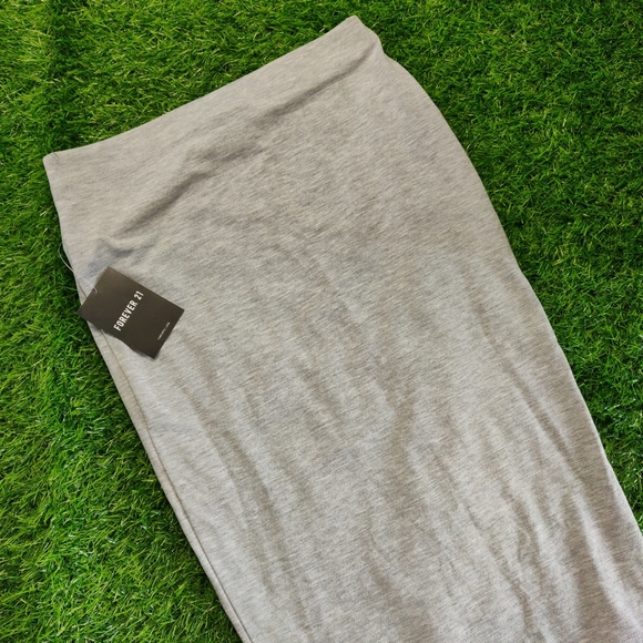 BASIC GREY MIDI SKIRT - Picture 4 of 5
